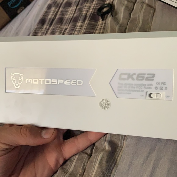 Selling a perfect good gaming keyboard - Picture 3 of 3